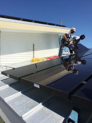 10-years-after-hurricane-katrina-a-new-solar-array-is-being-installed-in-the-historic-lower-ninth_t20_1WNxkY_1400x1050